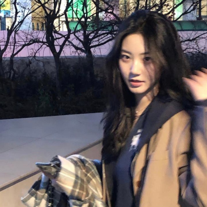 女王旅途 封面